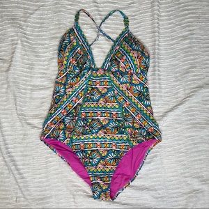 Trina Turk One Piece Swimsuit V-Neck Pattern 14